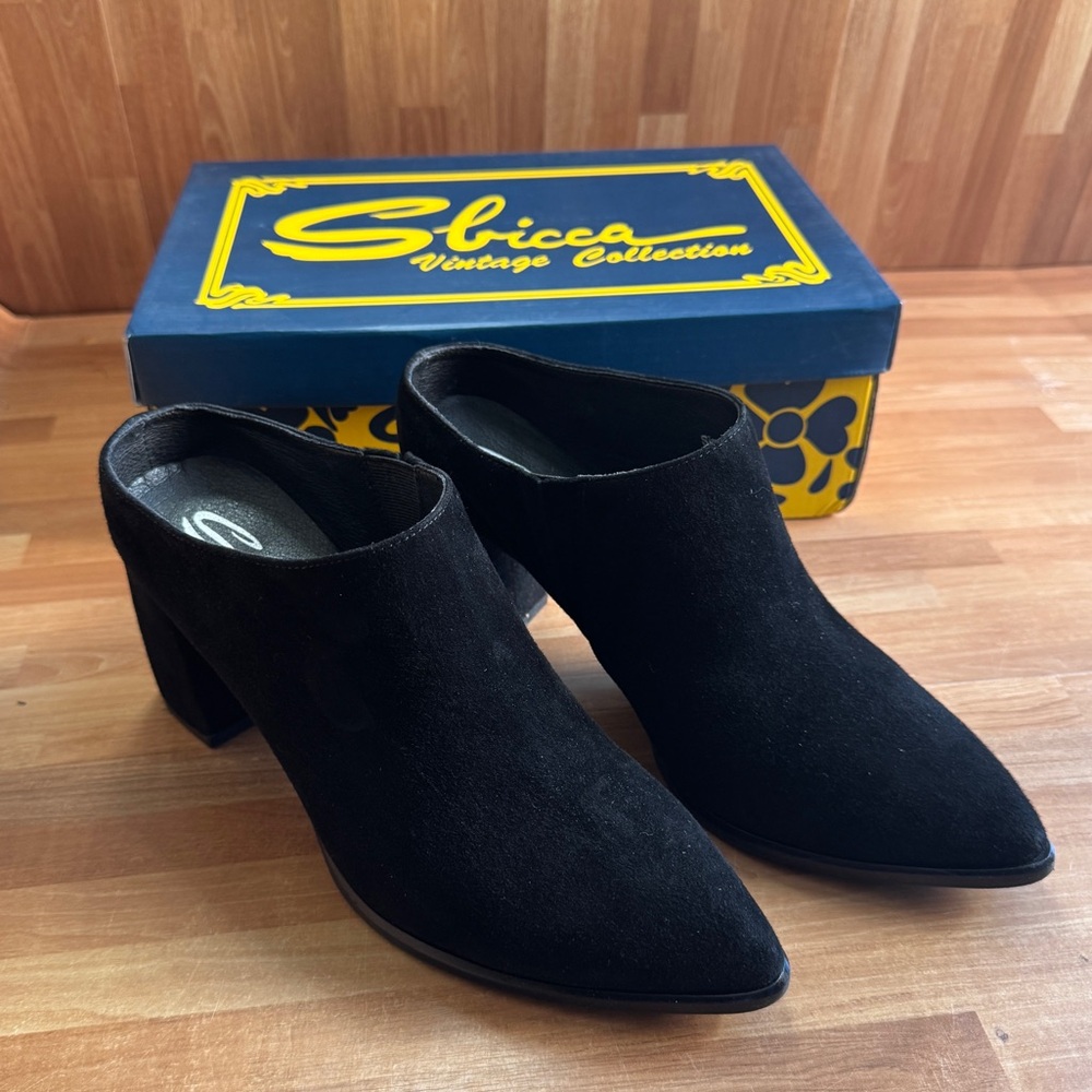 Sbicca  heeled mules. Black suede, size 9, pointy toe